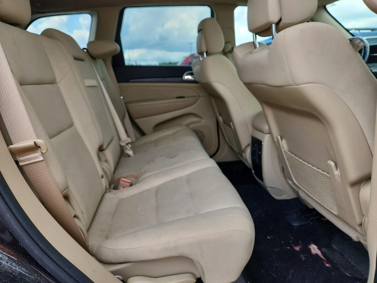Jeep Grand cherokee 3.6l Laredo E, снимка 11 - Автомобили и джипове - 55877652