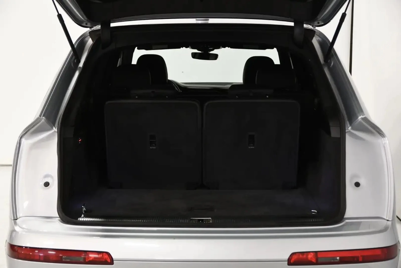 Audi Q7 TECHNIK* S-LINE* МАСАЖ* ОБДУХ* PANO* DIS* MATRIX* , снимка 17 - Автомобили и джипове - 56315411
