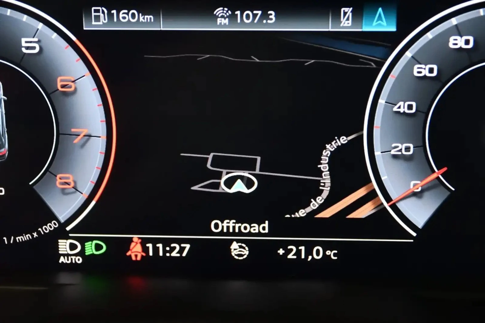 Audi Q7 TECHNIK* S-LINE* МАСАЖ* ОБДУХ* PANO* DIS* MATRIX* , снимка 10 - Автомобили и джипове - 56315411