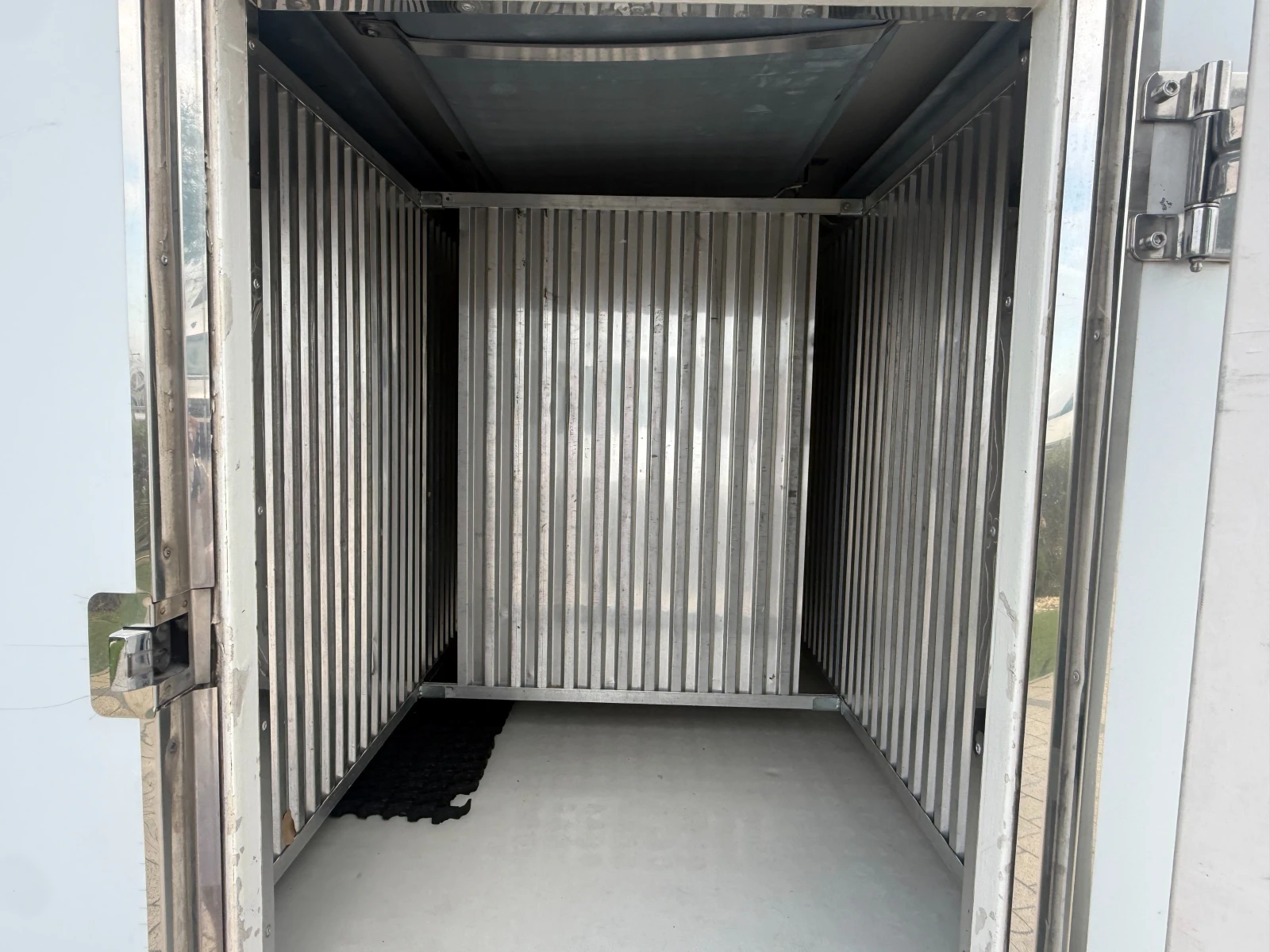 Iveco Daily 35C15 3.0HPI 3.5т. Хладилен - за сладолед Клима , снимка 9 - Бусове и автобуси - 55395287