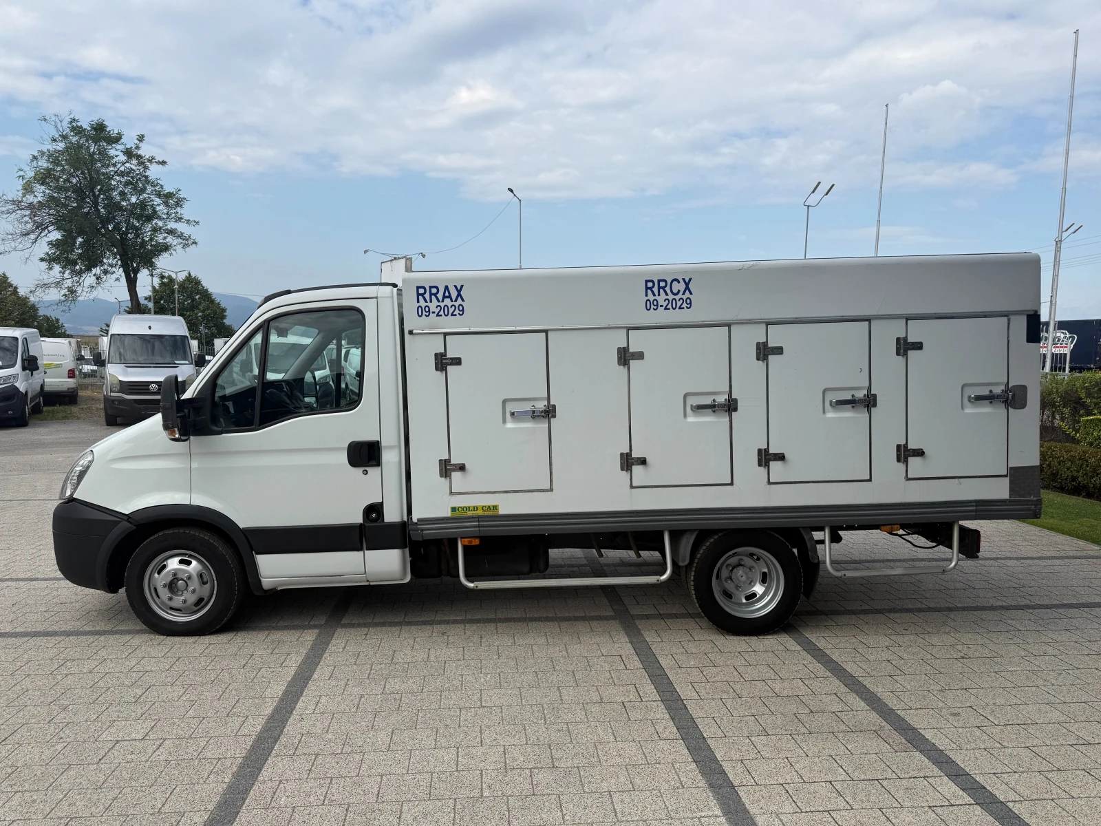 Iveco Daily 35C15 3.0HPI 3.5т. Хладилен - за сладолед Клима , снимка 4 - Бусове и автобуси - 55395287