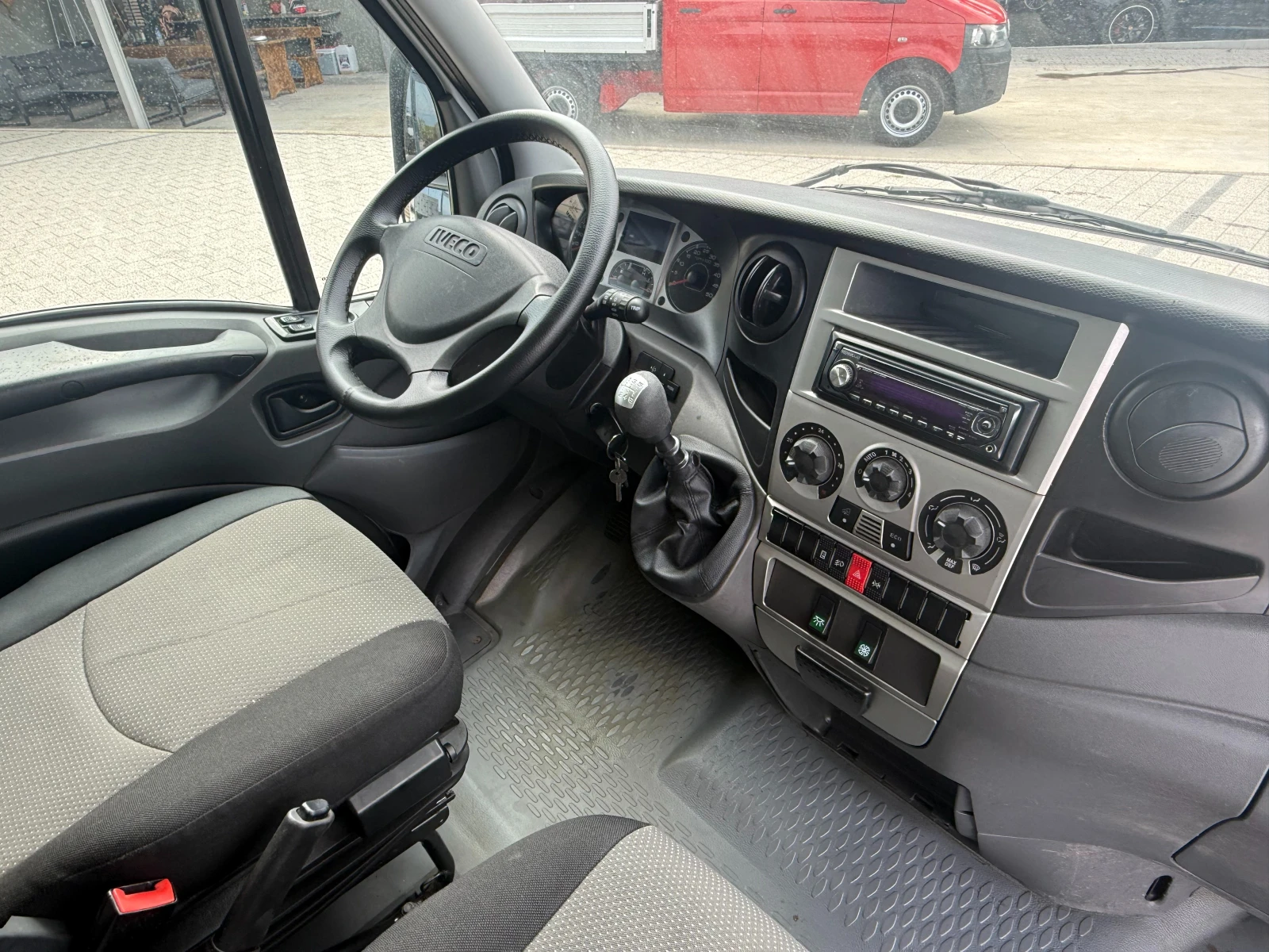 Iveco Daily 35C15 3.0HPI 3.5т. Хладилен - за сладолед Клима , снимка 11 - Бусове и автобуси - 55395287