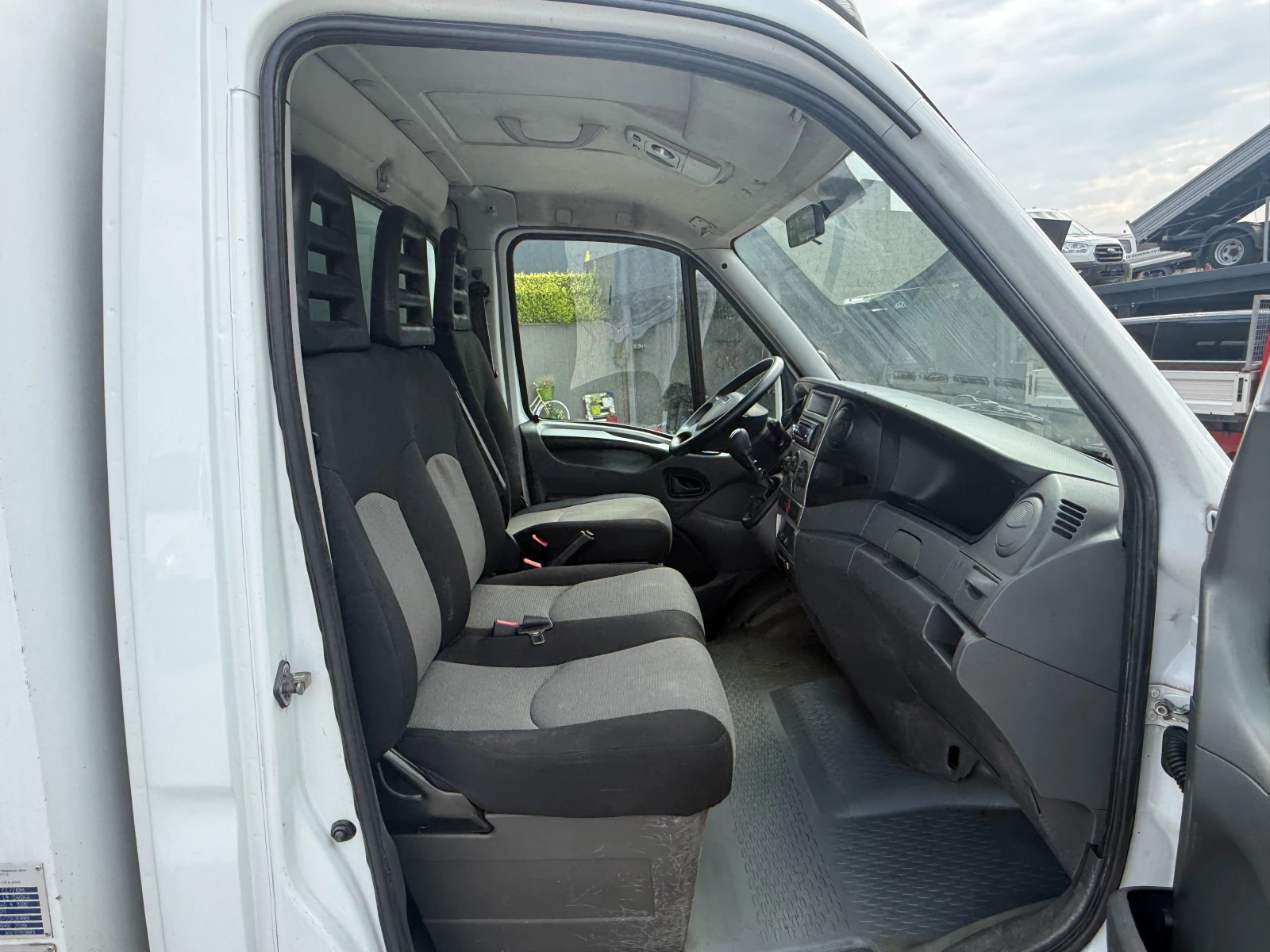 Iveco Daily 35C15 3.0HPI 3.5т. Хладилен - за сладолед Клима , снимка 10 - Бусове и автобуси - 55395287