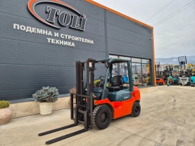 Мотокар Toyota 2.5 тона / ГАЗ / ПЕРФЕКТЕН !, снимка 1