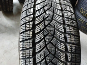 Гуми Зимни 235/55R17, снимка 3