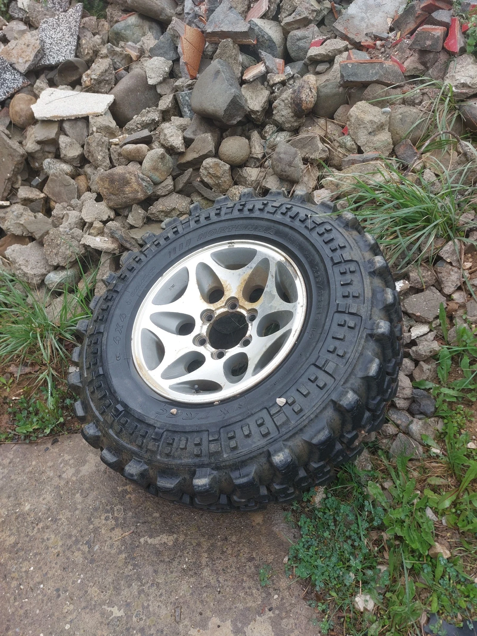    235/85R16 | Mobile.bg   1