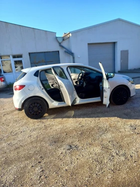 Обява за продажба на Renault Clio 1.2  ~9 500 лв. - изображение 4