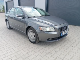 ������ Volvo S40