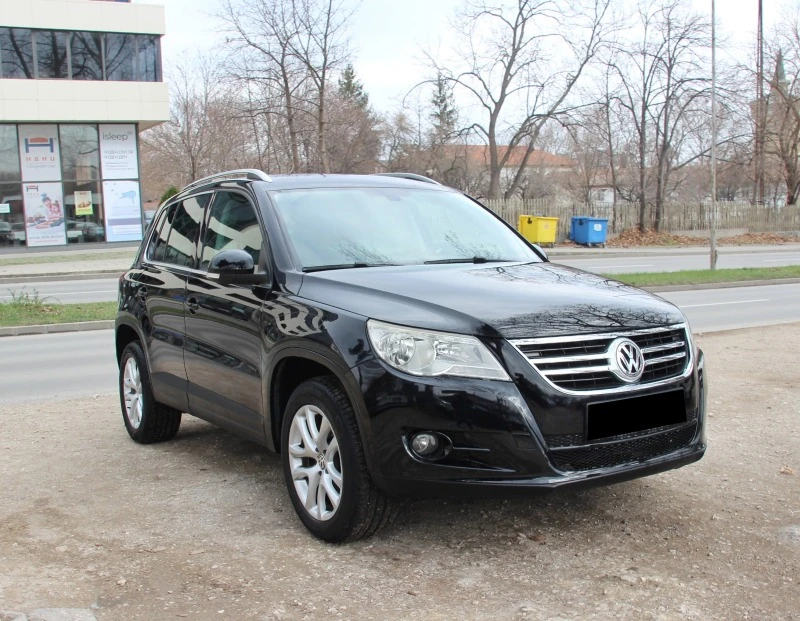 VW Tiguan 2.0 TDI  4MOTION  РЕГИСТРИРАН   , снимка 3 - Автомобили и джипове - 47373560