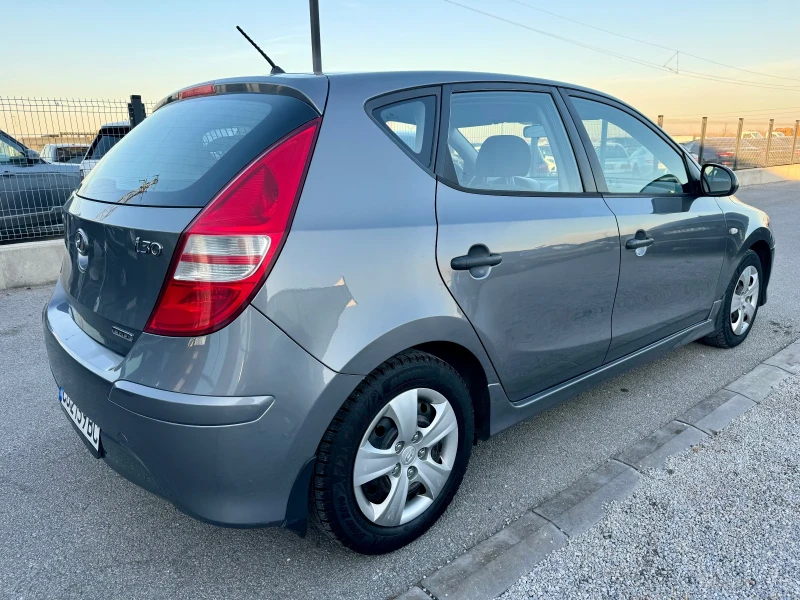 Hyundai I30 1.6CRDI, снимка 6 - Автомобили и джипове - 48116336