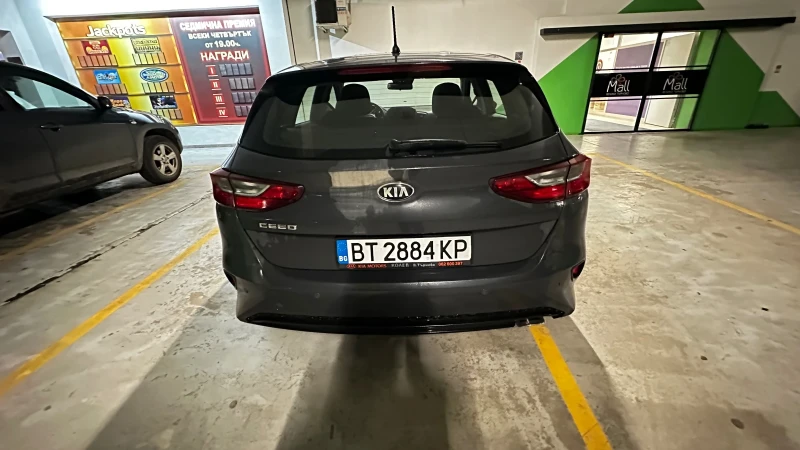 Kia Ceed, снимка 4 - Автомобили и джипове - 48708337