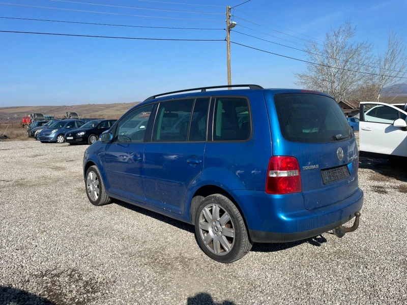 VW Touran, снимка 4 - Автомобили и джипове - 49034249