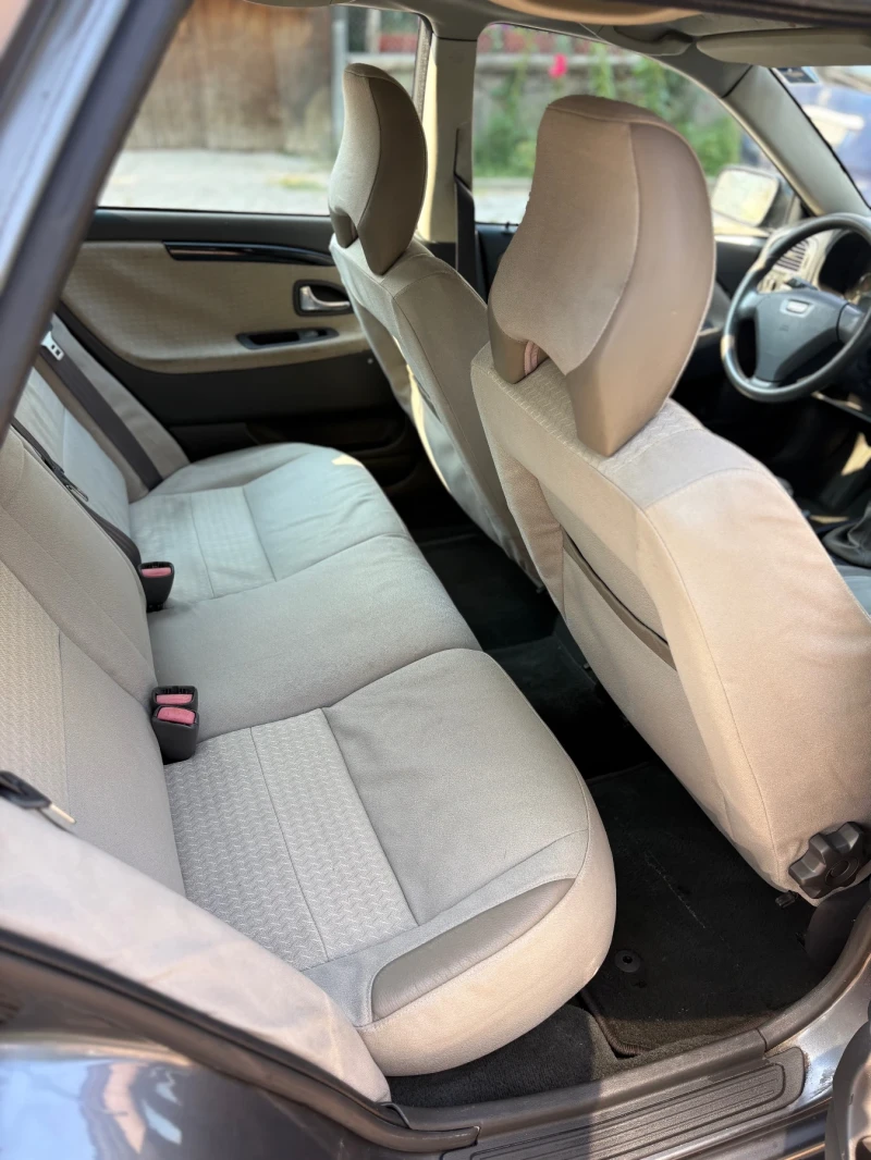 Volvo V40 1.9D, 115к.с, КЛИМАТИК, снимка 5 - Автомобили и джипове - 51274237