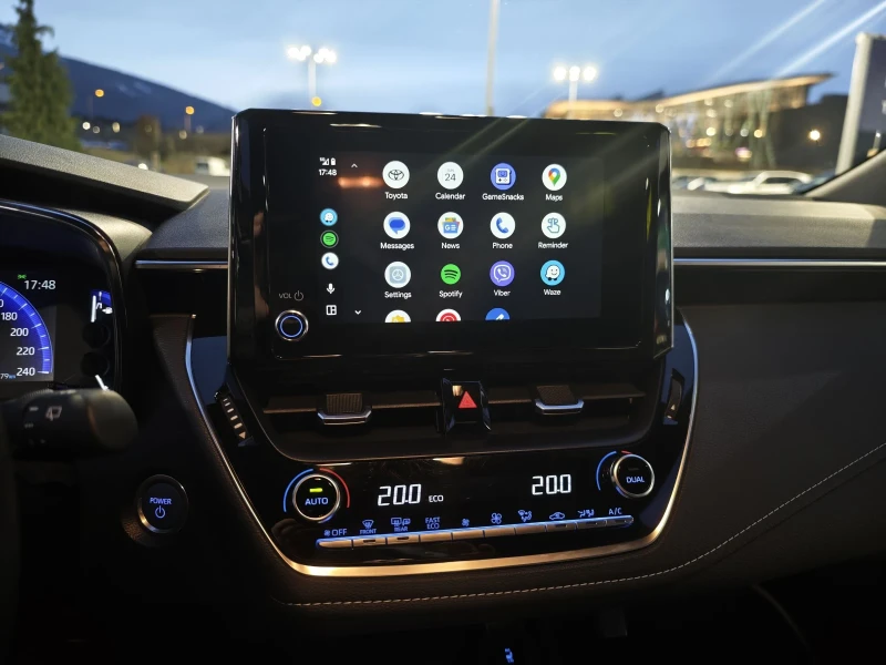 Toyota Corolla HB TS, снимка 15 - Автомобили и джипове - 53542427