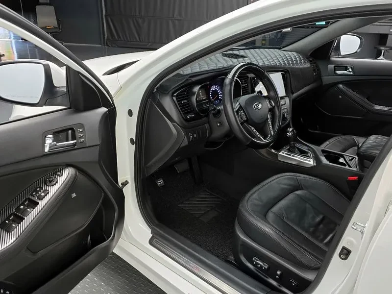Kia K5 2.0 Noblesse, снимка 11 - Автомобили и джипове - 55847435