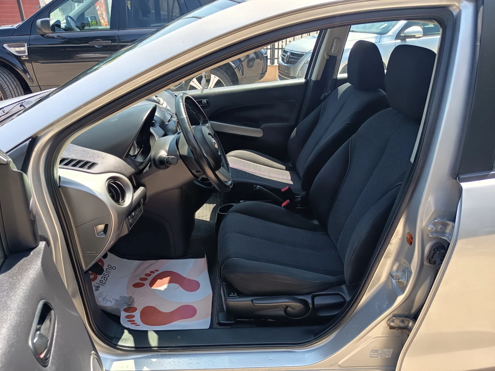 Mazda 2 1.5i - изображение 8