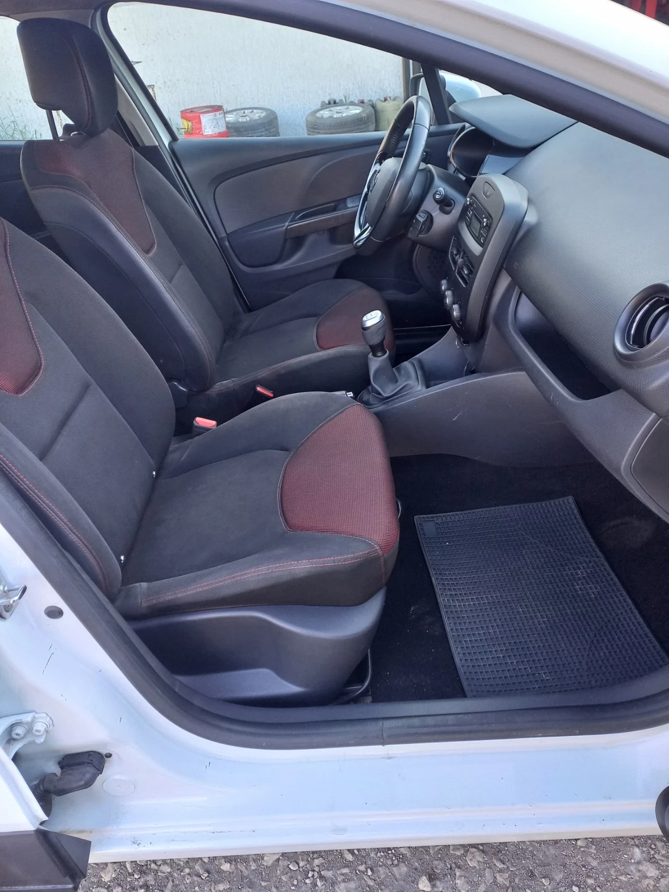 Renault Clio 1.2  - изображение 6