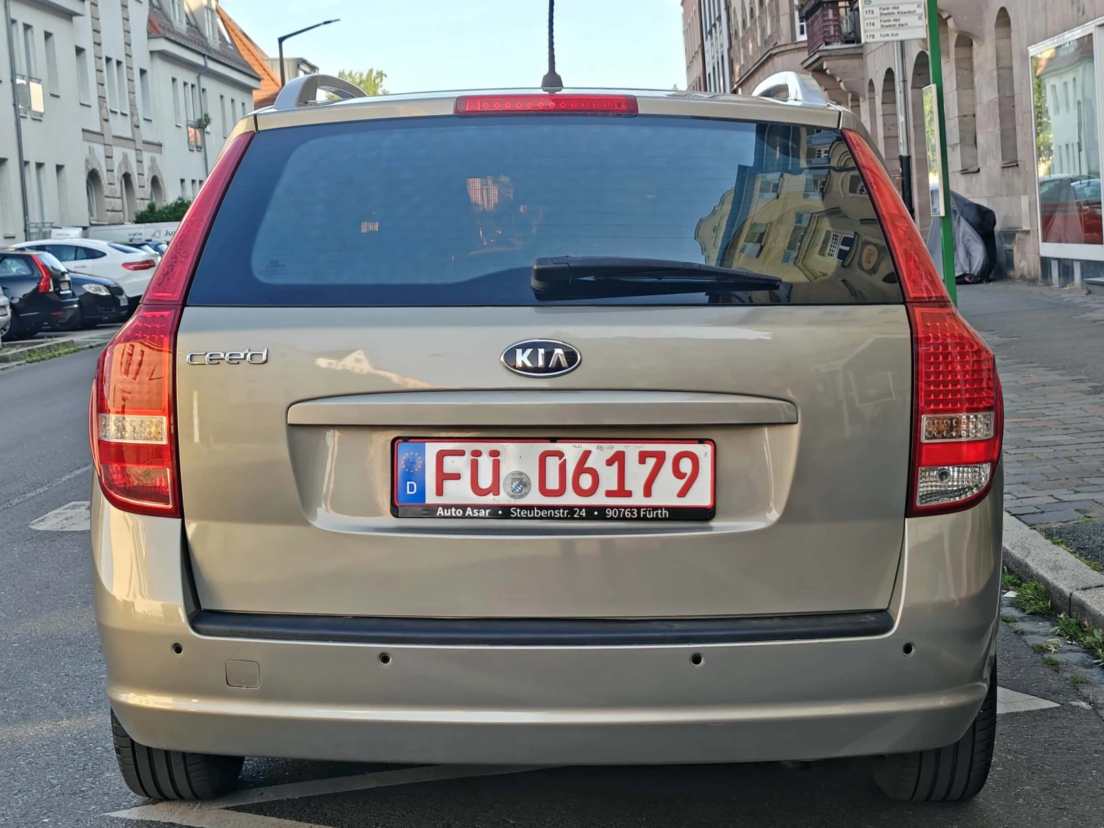 Kia Ceed Facelift, много запазена, лизинг - изображение 5