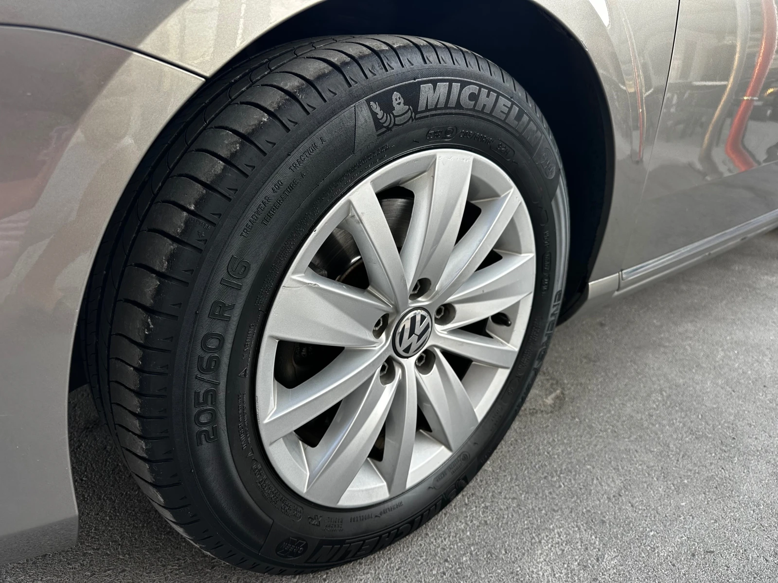 VW Passat 2.0TDI 140кс DSG* НАВИ* Memory - изображение 5