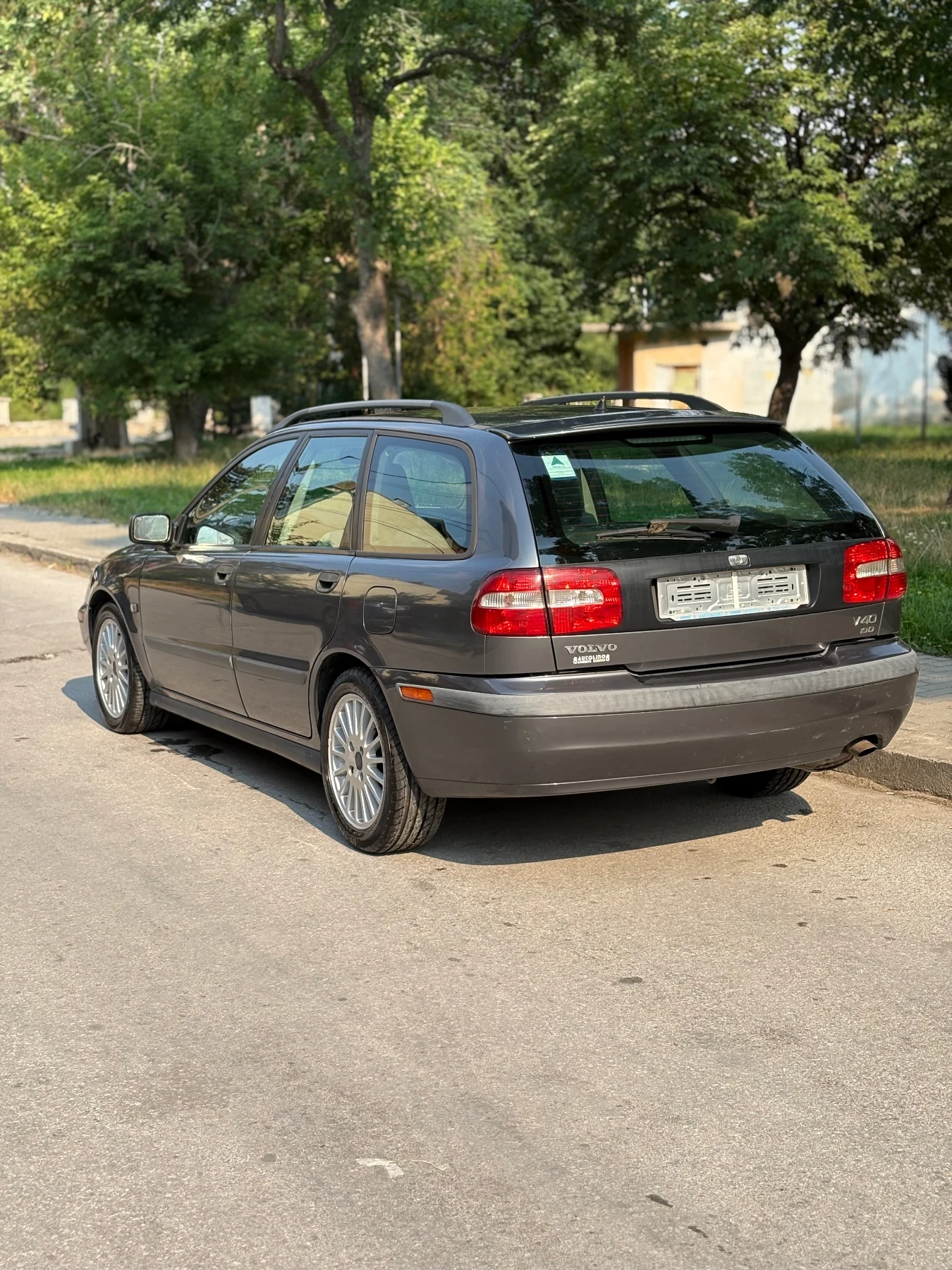 Volvo V40 1.9D, 115к.с, КЛИМАТИК - изображение 7