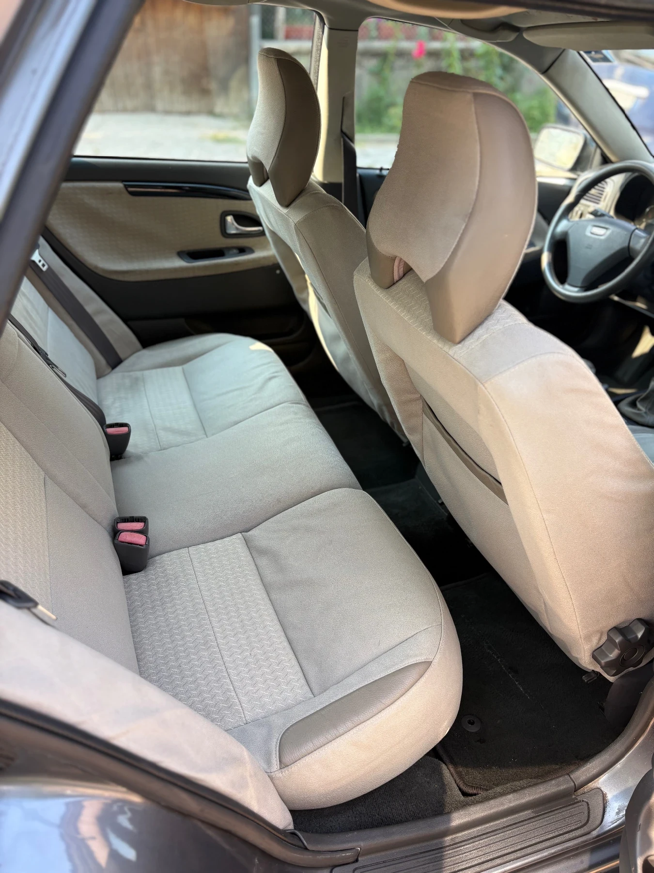 Volvo V40 1.9D, 115к.с, КЛИМАТИК - изображение 5