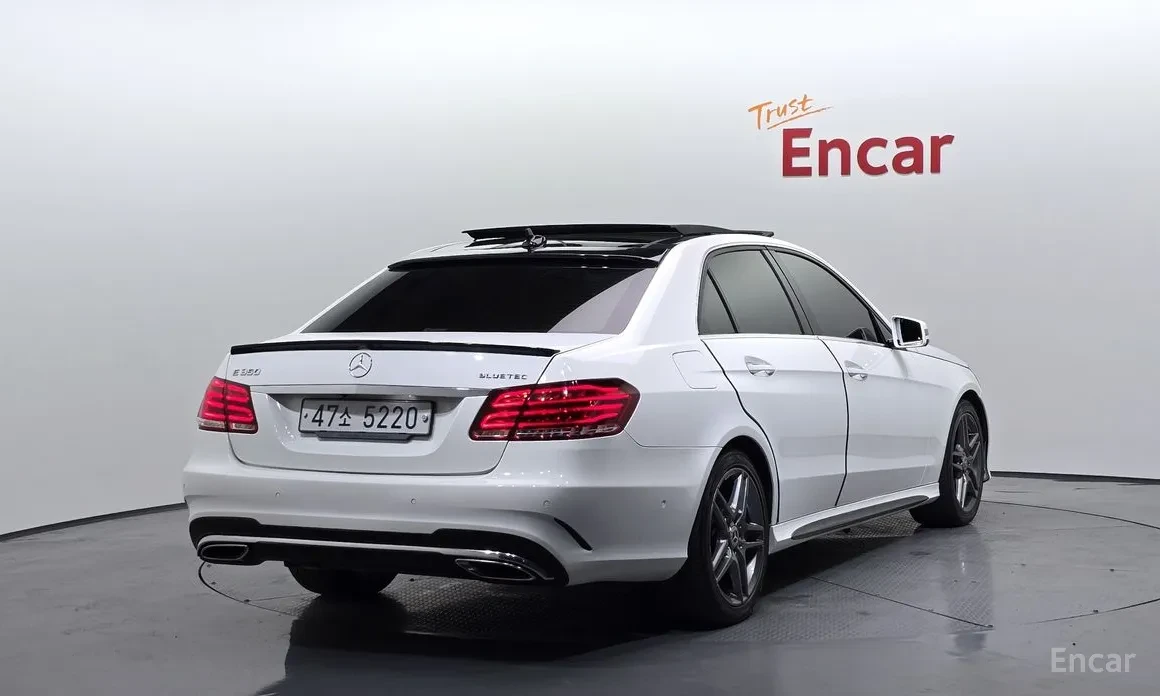 Mercedes-Benz E 350 4MATIC | ЕКСТРОВА | ТОП ОФЕРТА - изображение 2