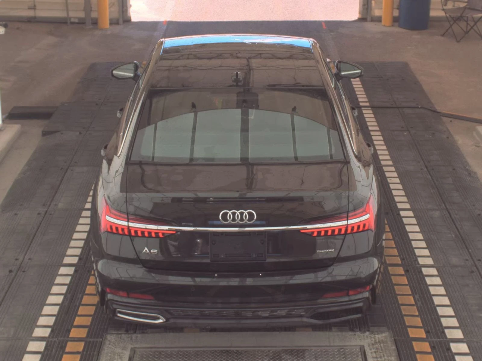 Audi A6 3.0T PRESTIGE ФИКСИРАНА ЦЕНА! DISTRONIC/ОБДУХВАНЕ - изображение 5