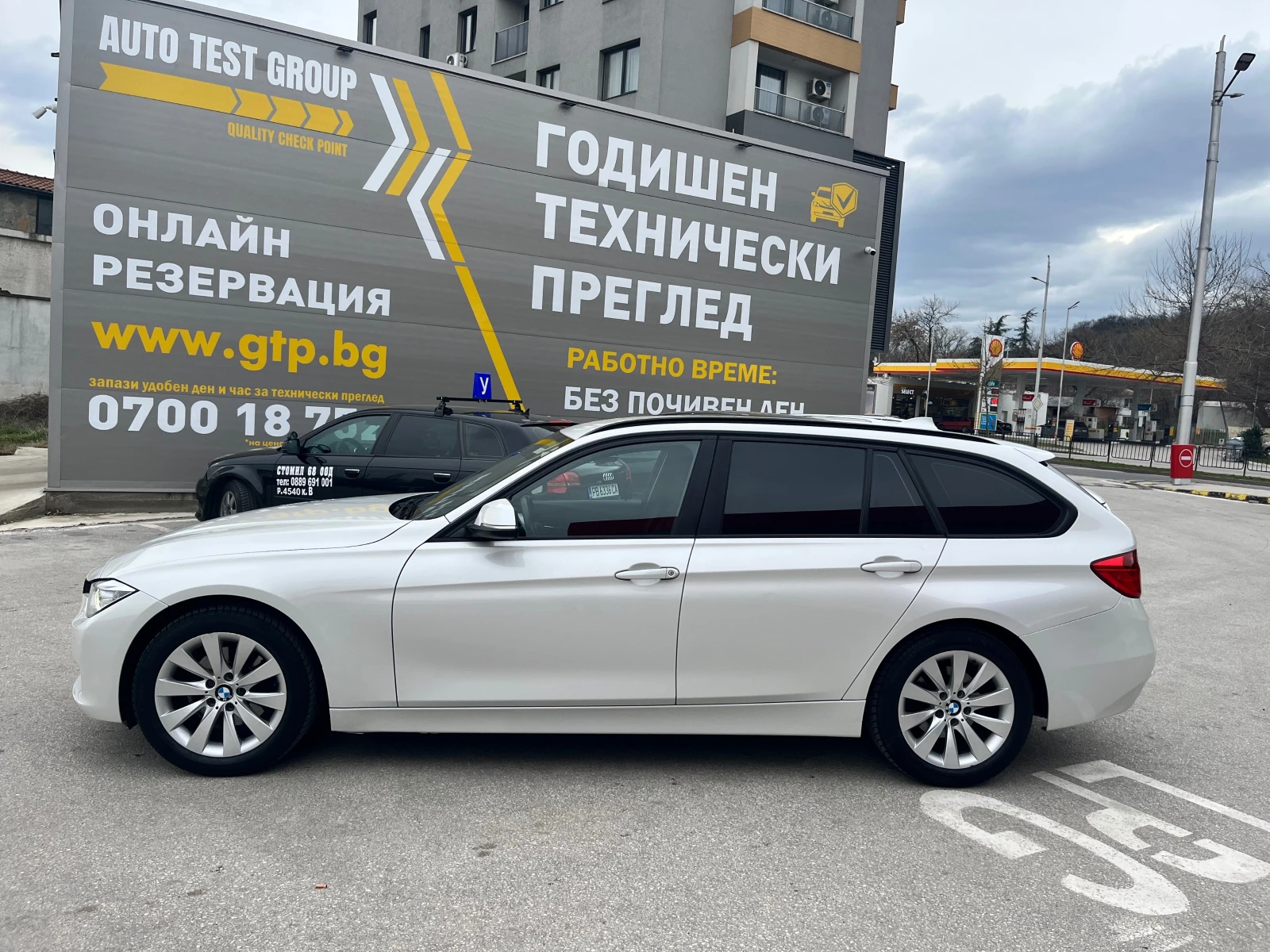BMW 320 2.0d Бяла Перла= Навигация= Автоматик= Лед Фарове! - изображение 4