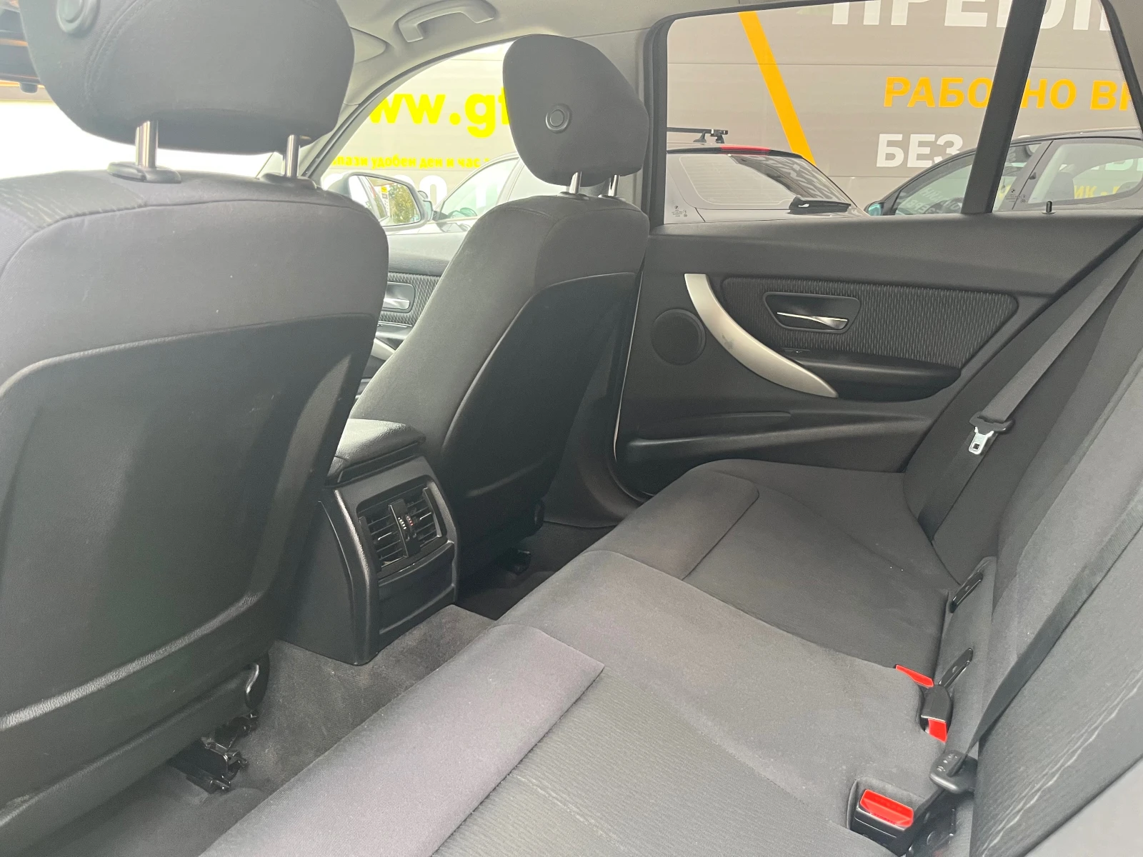 BMW 320 2.0d Бяла Перла= Навигация= Автоматик= Лед Фарове!, снимка 14 - Автомобили и джипове - 53729082