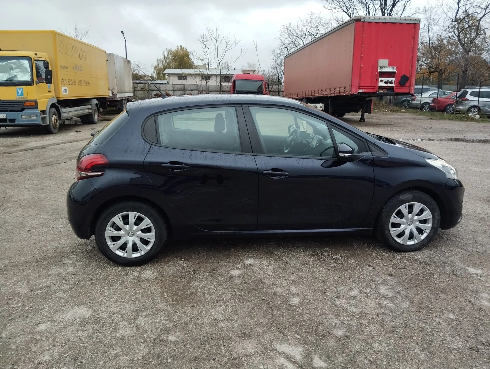 Peugeot 208 1.2i euro6 - изображение 5