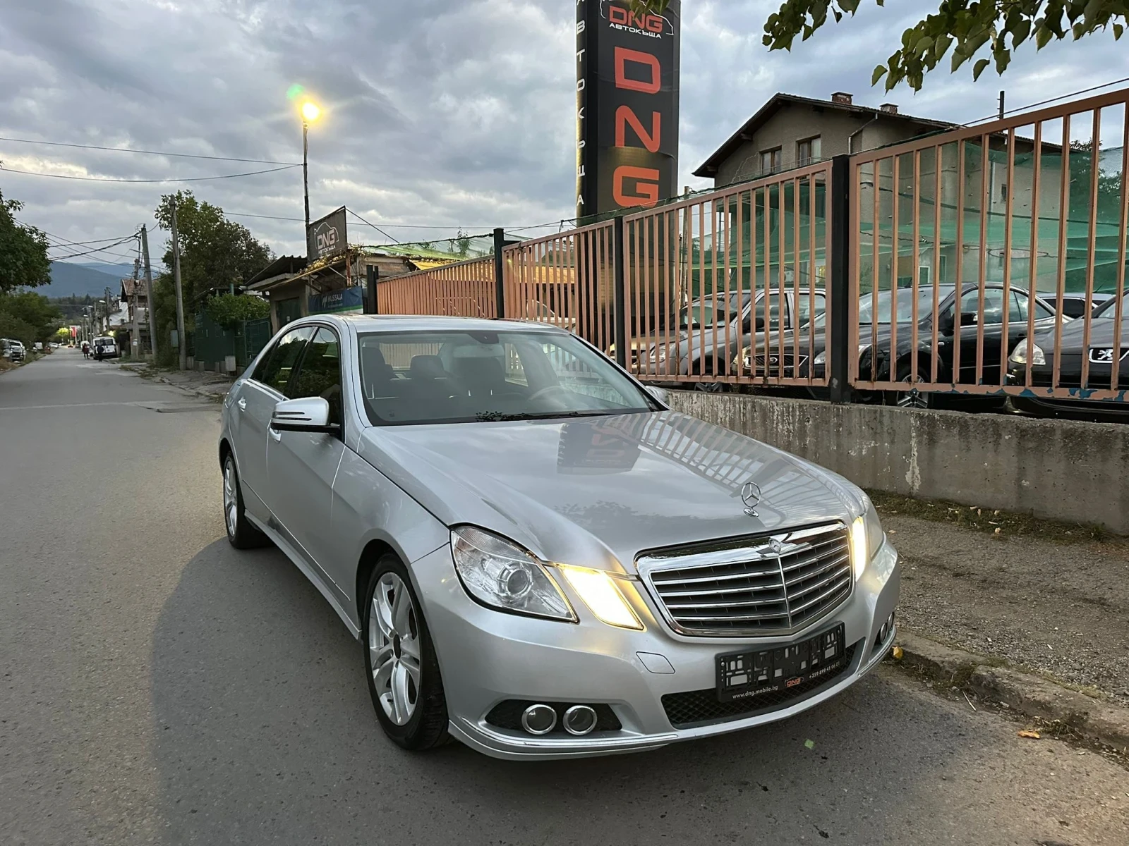 Mercedes-Benz E 350 4MATIC/AVANTGARDE/EURO5  - изображение 2
