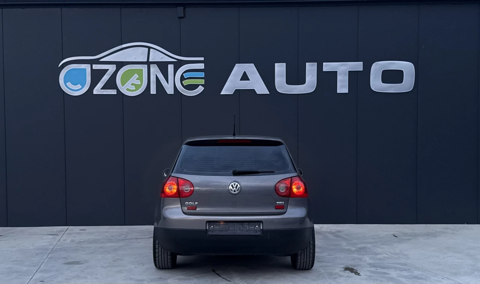 VW Golf 1.9 TDI, снимка 5 - Автомобили и джипове - 53991569