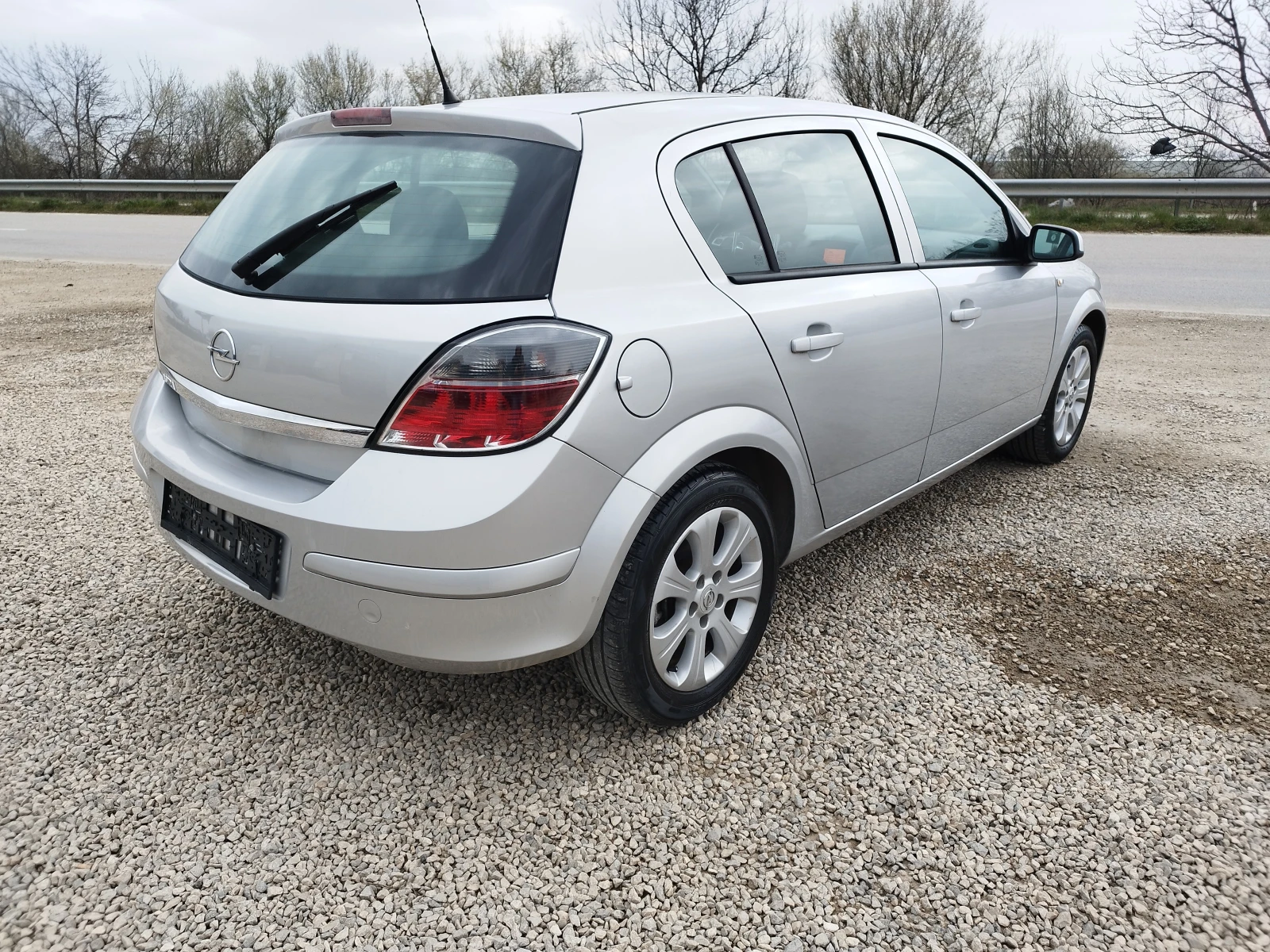 Opel Astra 1.6 i 116kc., снимка 5 - Автомобили и джипове - 53996187