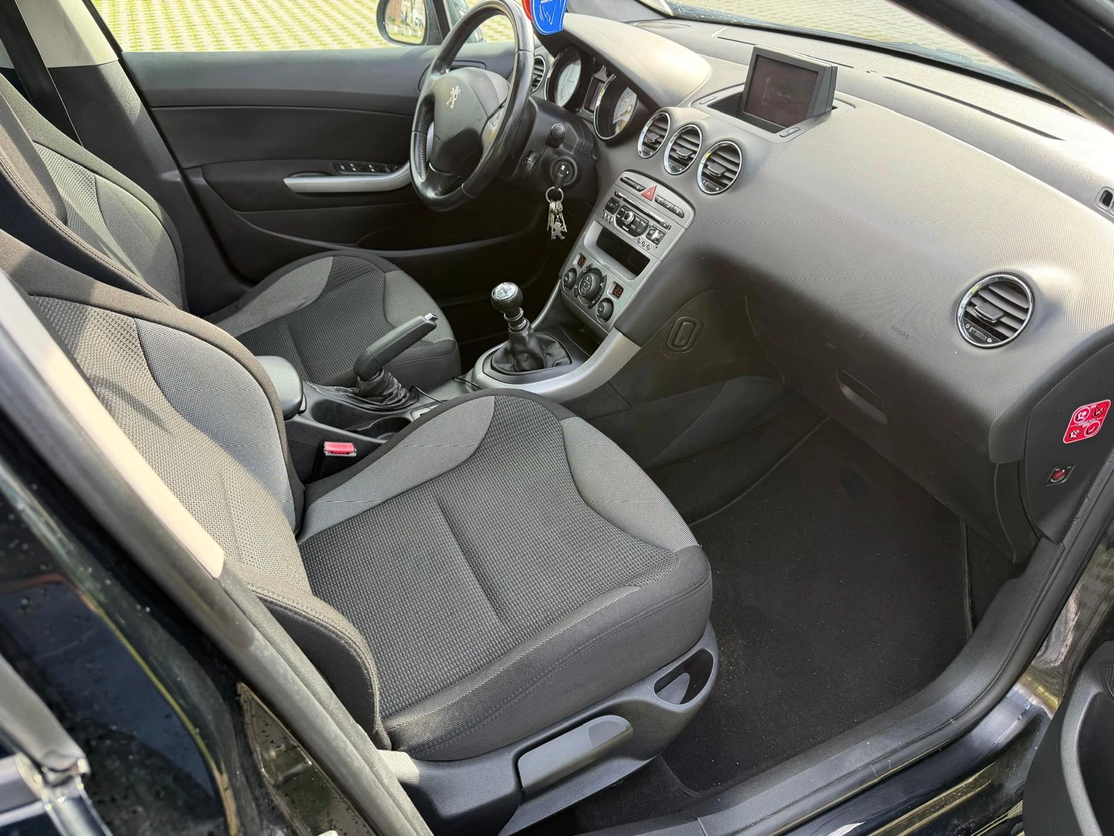 Peugeot 308 SW , снимка 5 - Автомобили и джипове - 54084577