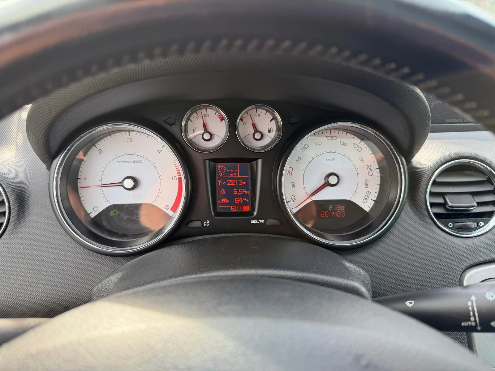 Peugeot 308 SW , снимка 10 - Автомобили и джипове - 54084577