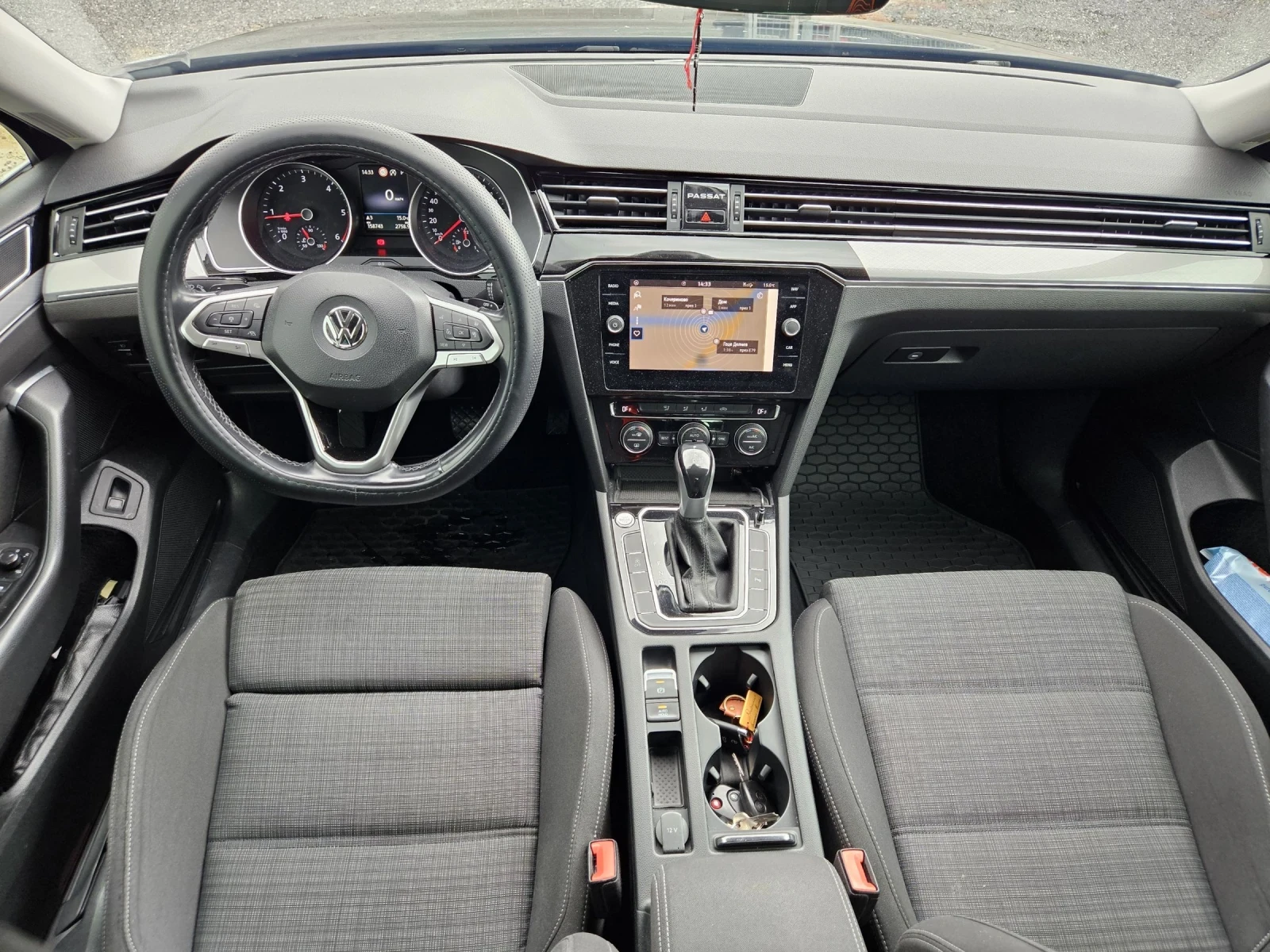 VW Passat 2.0 TDI , снимка 9 - Автомобили и джипове - 54483919