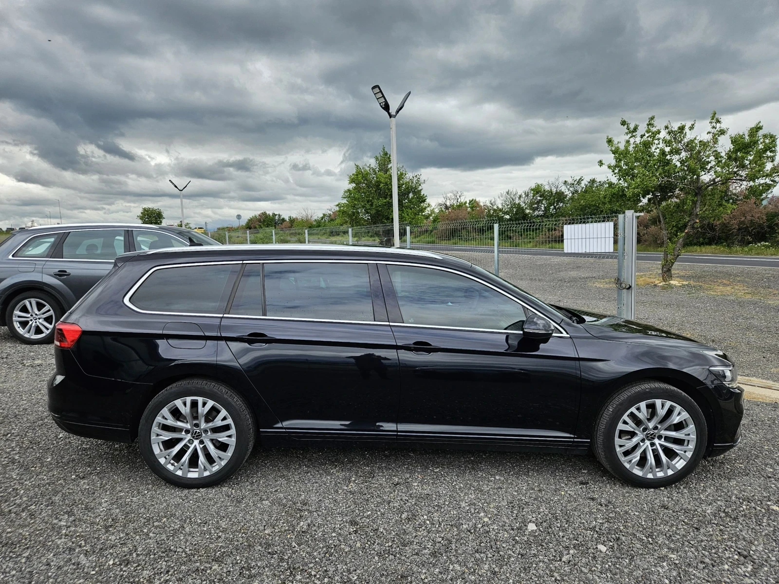 VW Passat 2.0 TDI , снимка 6 - Автомобили и джипове - 54483919