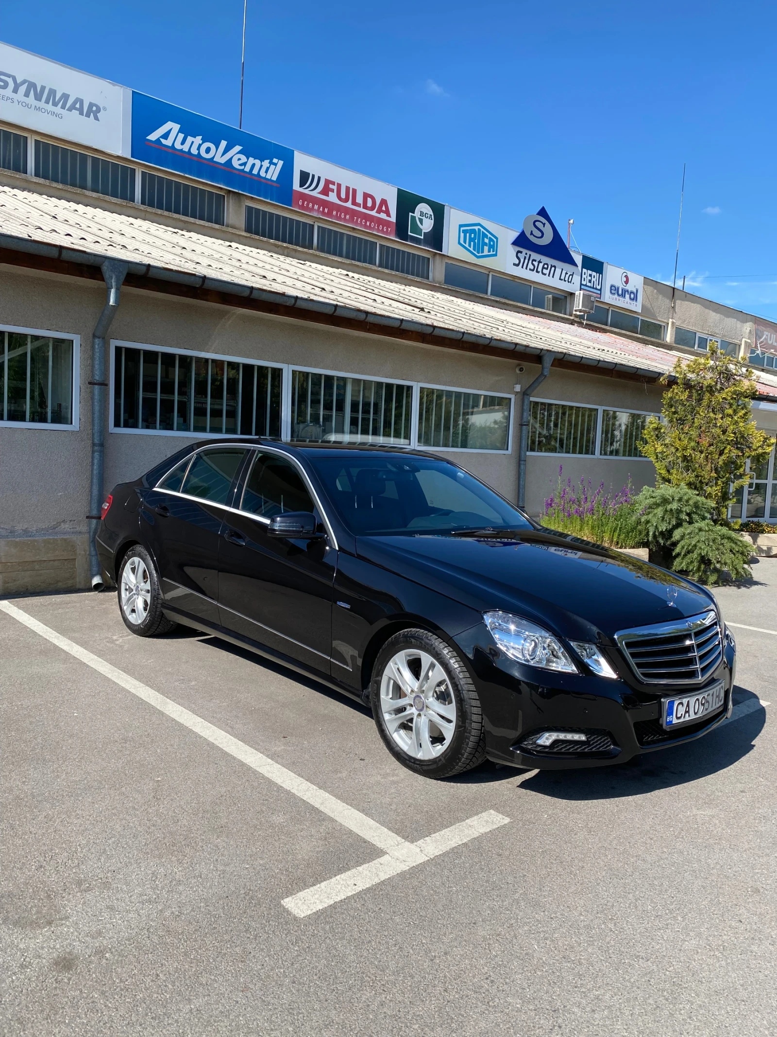 Mercedes-Benz E 350 E350 CDI BlueEFFICIENCY, снимка 3 - Автомобили и джипове - 54595649