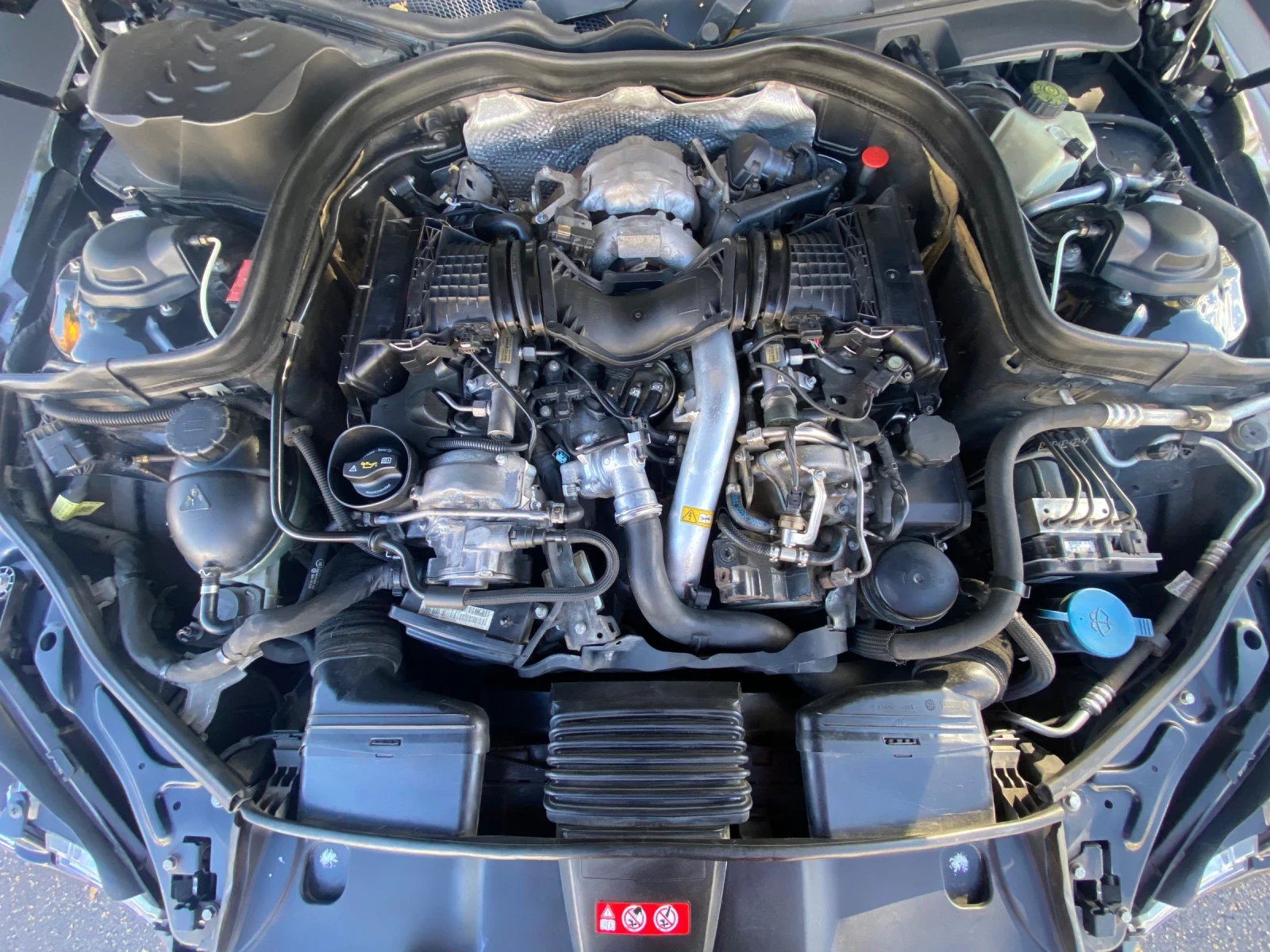 Mercedes-Benz E 350 E350 CDI BlueEFFICIENCY, снимка 16 - Автомобили и джипове - 54595649