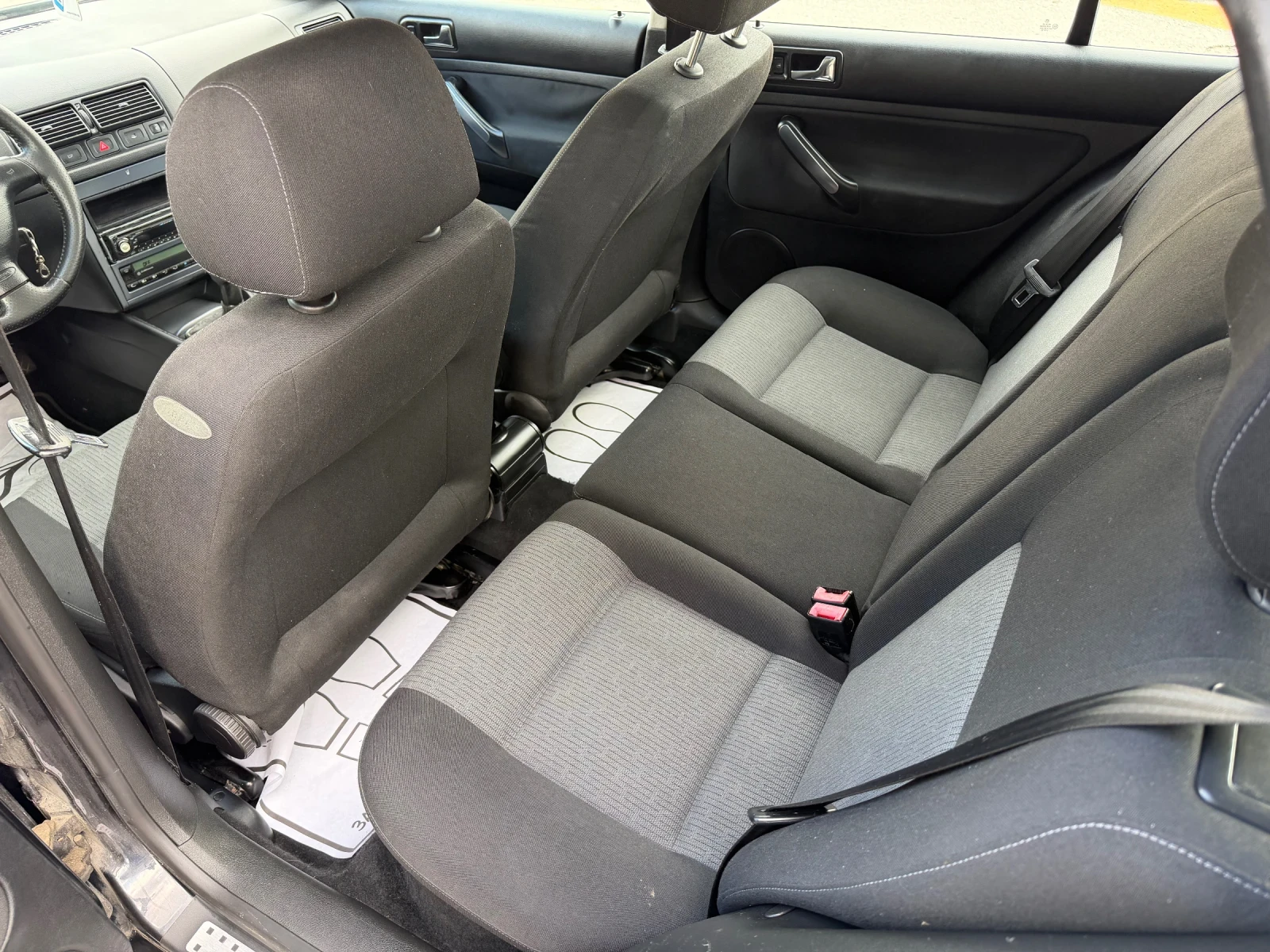 VW Golf PACIFIC/2004година/1.9TDI 101к.с., снимка 7 - Автомобили и джипове - 54813949