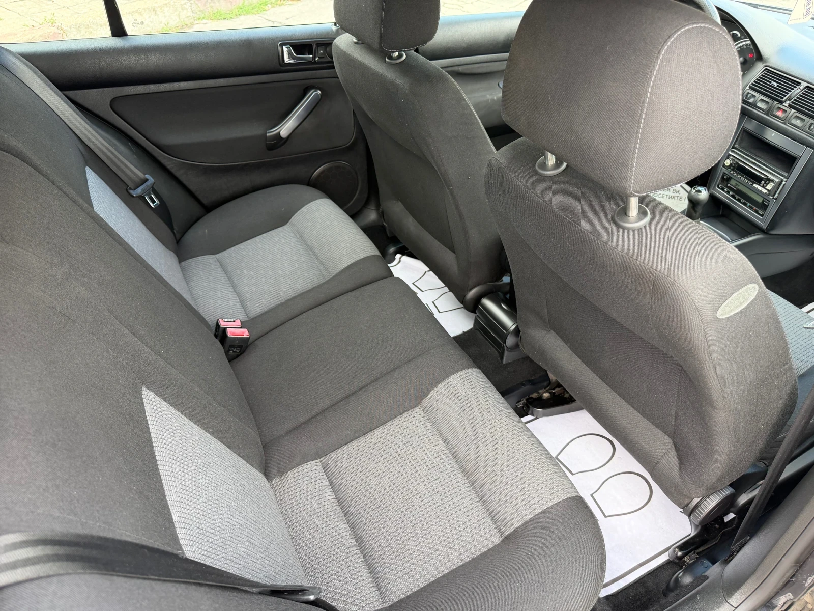 VW Golf PACIFIC/2004година/1.9TDI 101к.с., снимка 10 - Автомобили и джипове - 54813949