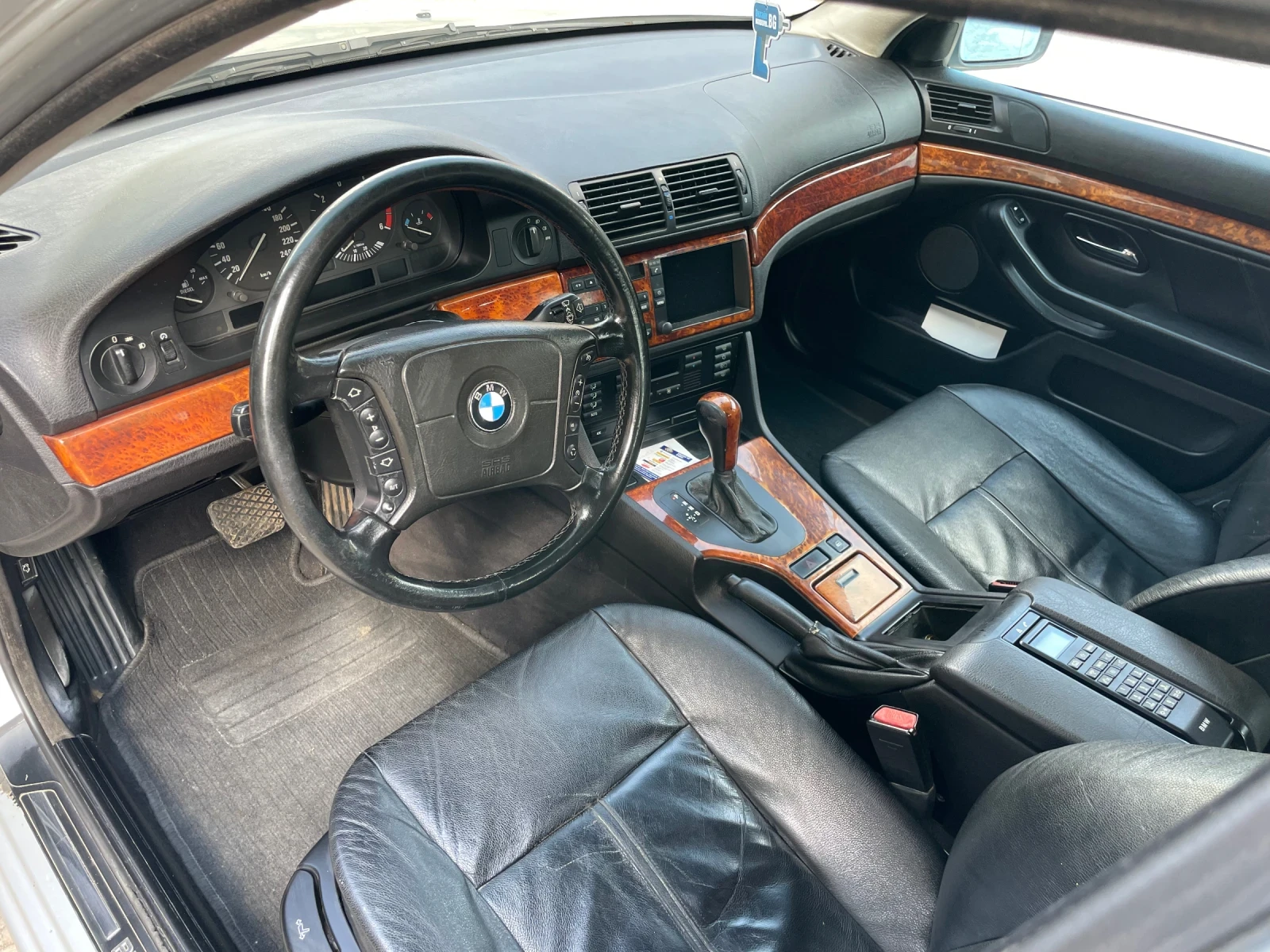 BMW 530, снимка 6 - Автомобили и джипове - 54840307