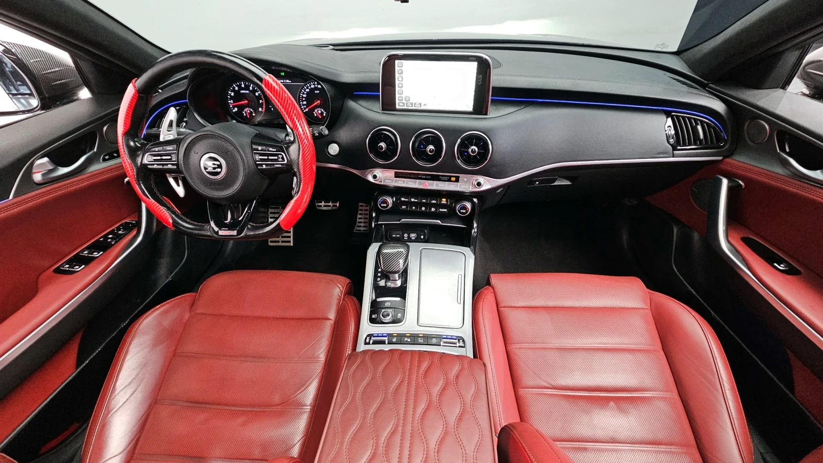 Kia Stinger TURBO GT* AWD* ОБДУХ* DIS* 360* HEAD-UP* КРАЙНА ЦЕ, снимка 7 - Автомобили и джипове - 55042452