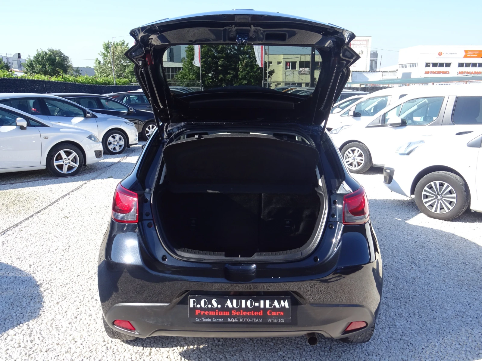 Mazda 2 1.5 Evolve 90cv, снимка 4 - Автомобили и джипове - 55067117