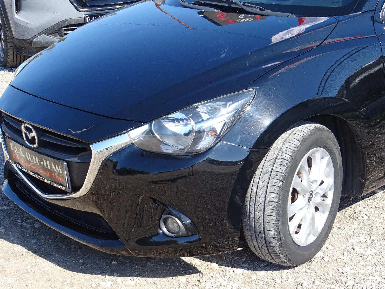 Mazda 2 1.5 Evolve 90cv, снимка 17 - Автомобили и джипове - 55067117