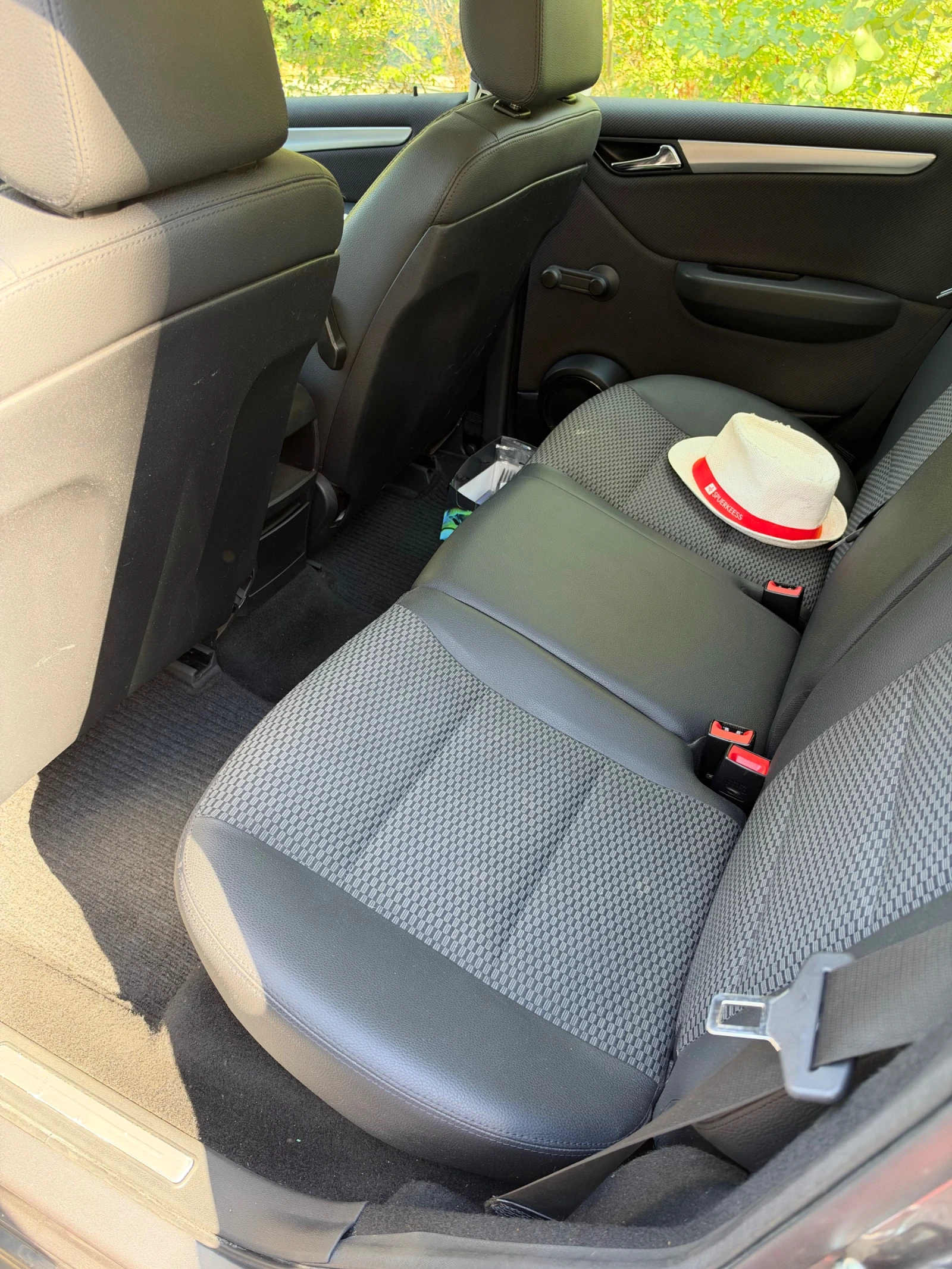 Mercedes-Benz A 160 BlueEfficiency, снимка 8 - Автомобили и джипове - 55492807