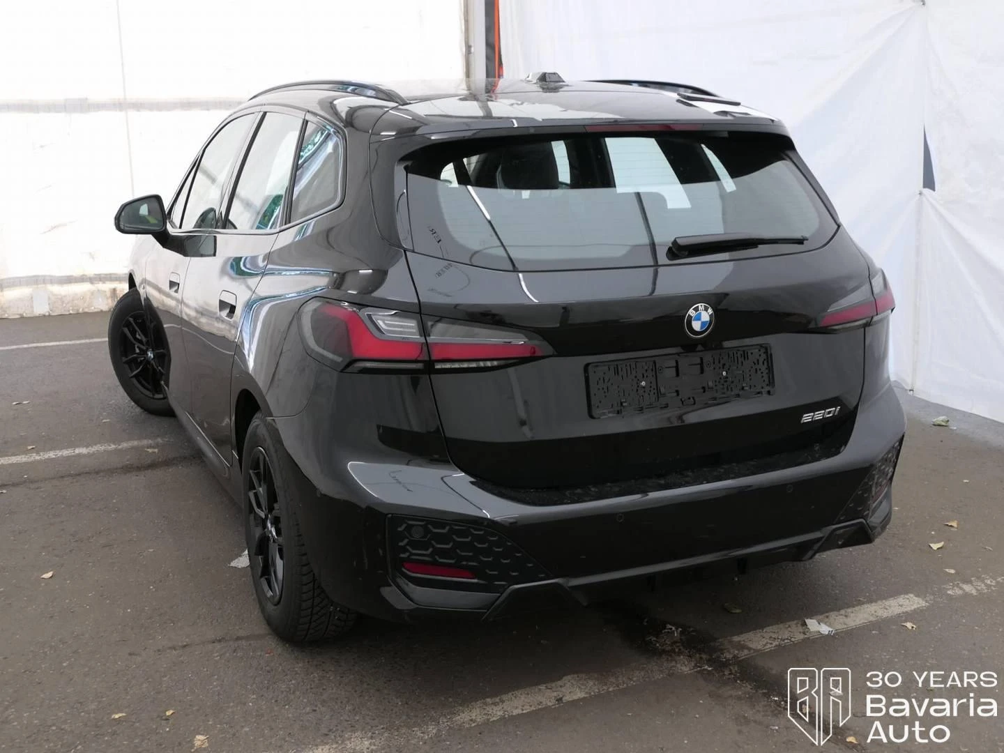 BMW 220 i Active Tourer M Sport Paket Steptronic, снимка 2 - Автомобили и джипове - 55597917