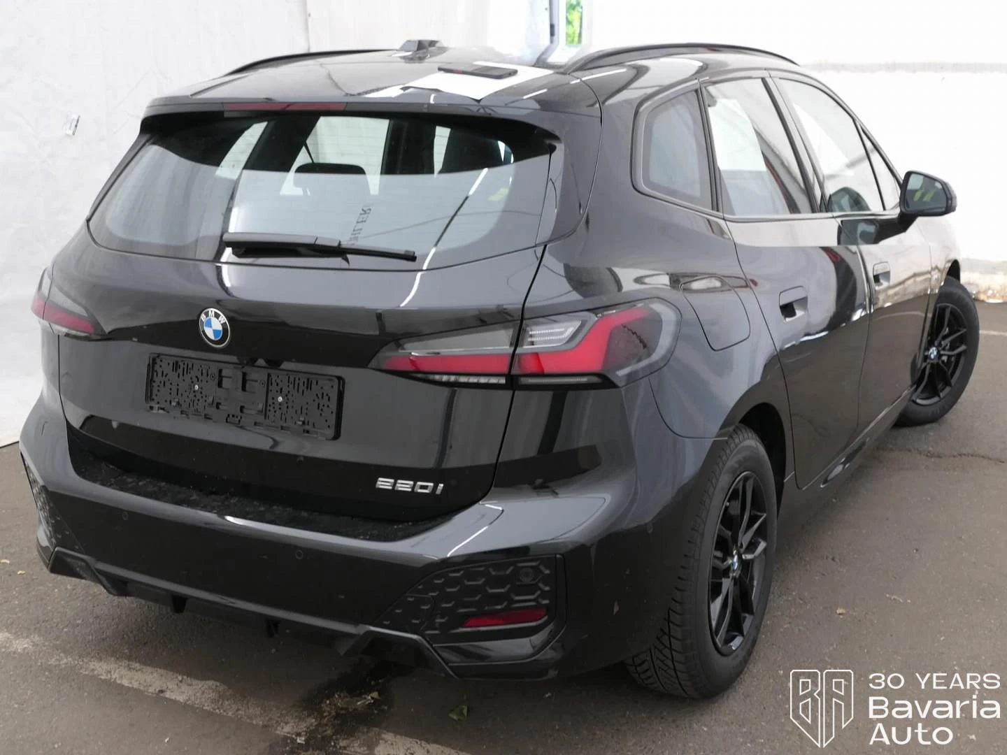BMW 220 i Active Tourer M Sport Paket Steptronic, снимка 3 - Автомобили и джипове - 55597917