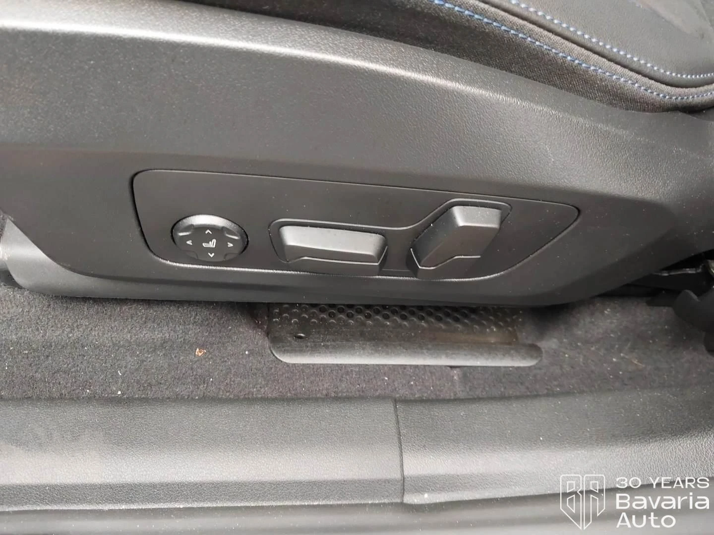 BMW 220 i Active Tourer M Sport Paket Steptronic, снимка 13 - Автомобили и джипове - 55597917