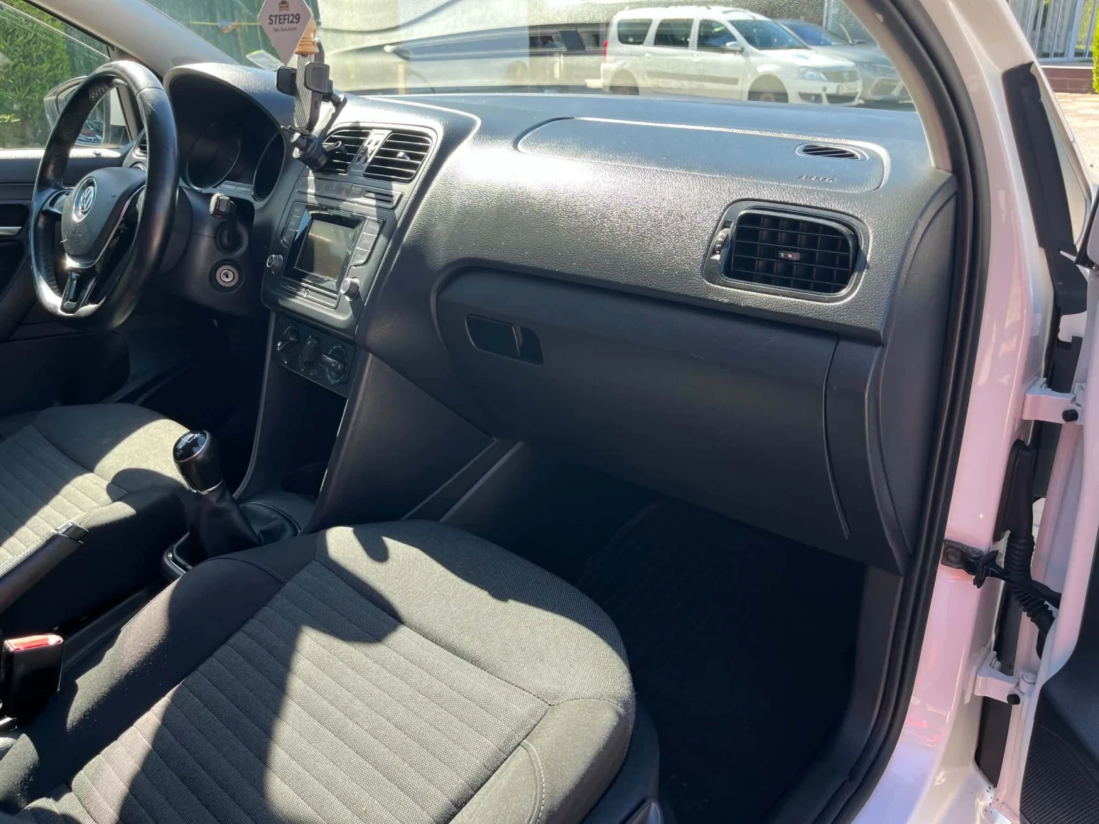 VW Polo, снимка 8 - Автомобили и джипове - 56161854